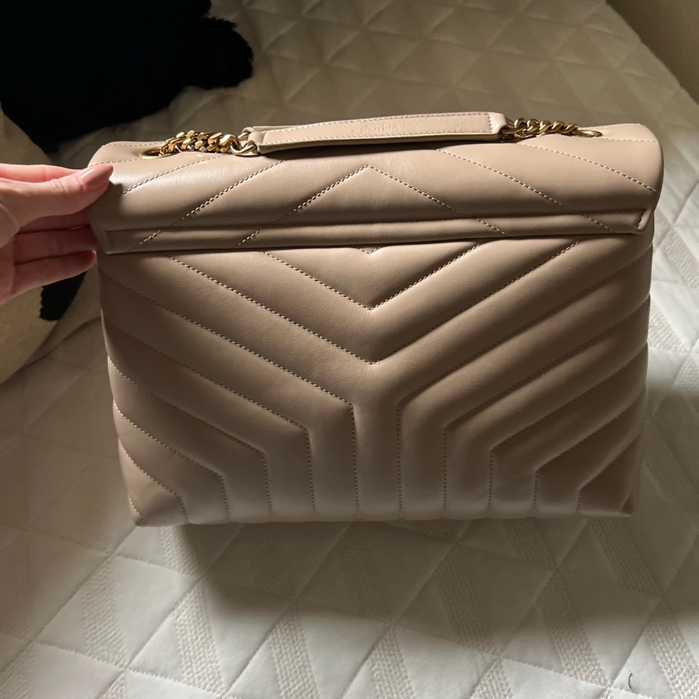 YSL LouLou Mesoum shoulder bag in dark beige. - Picture 2 of 5